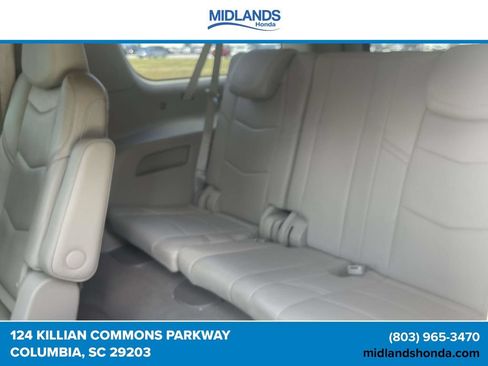 Used 2019 Cadillac Escalade ESV Premium Luxury w/ LPO, Radiant Package AWD/4WD image 11