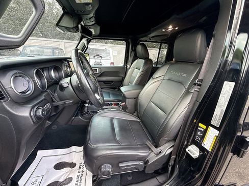 Used 2022 Jeep Wrangler Unlimited Sahara w/ LED Lighting Group image 23