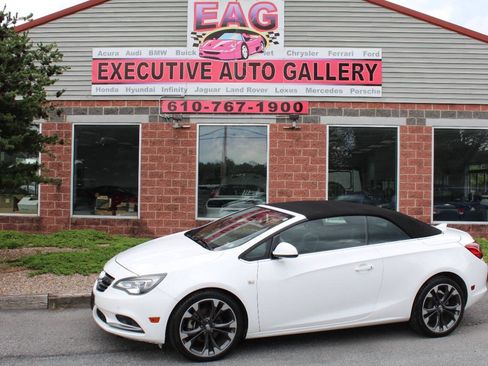 Used 2018 Buick Cascada Premium FWD image 1
