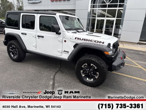 Used 2024 Jeep Wrangler Unlimited Rubicon w/ Technology Group image 2