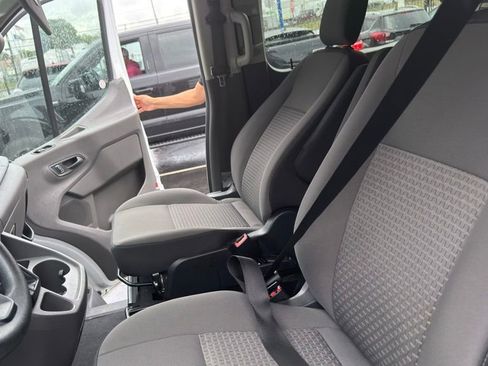 Used 2024 Ford Transit 350 XLT RWD image 9