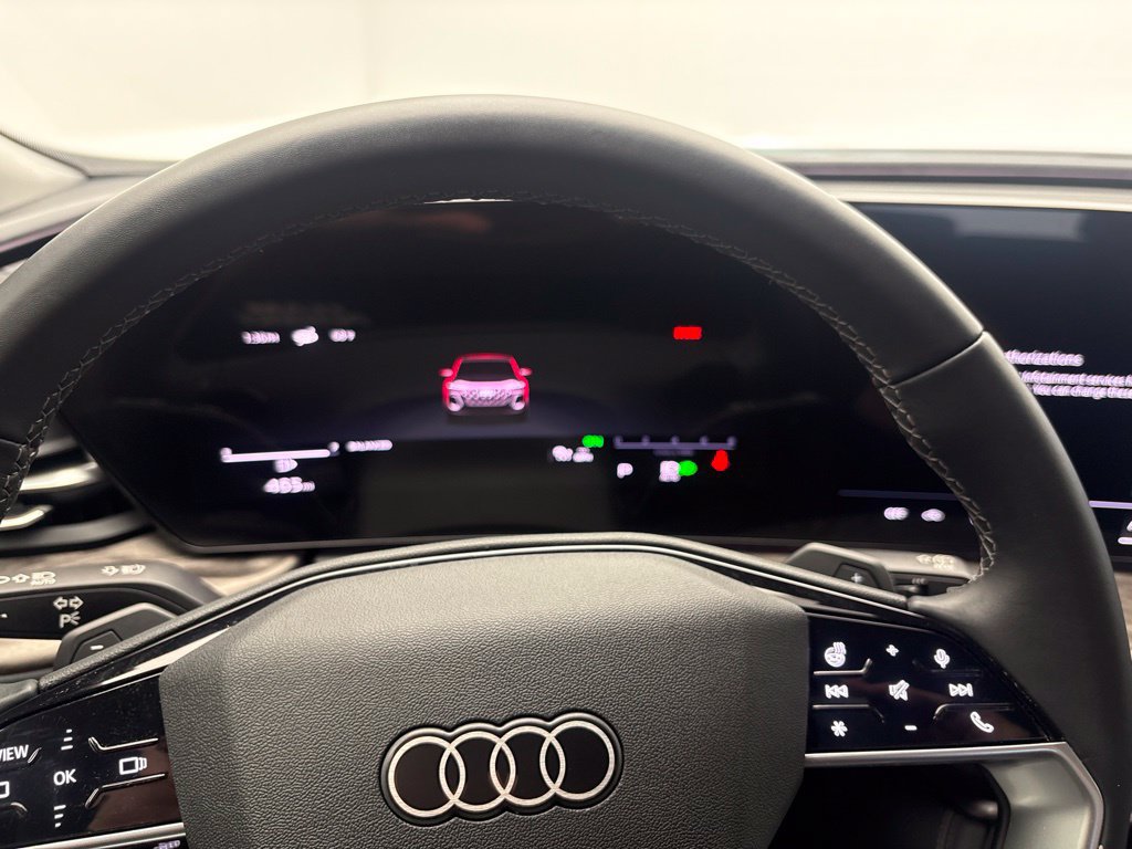 Used 2025 Audi Q5 Premium w/ Convenience Package AWD/4WD image 31