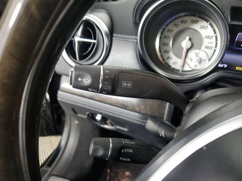 Used 2014 Mercedes-Benz SL 550 image 40