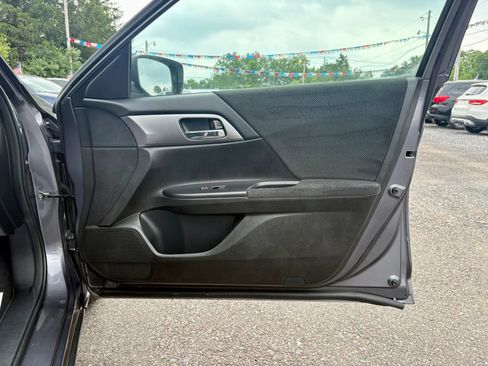 Used 2013 Honda Accord LX image 14