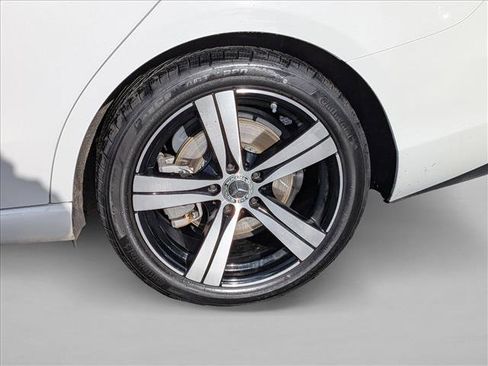 Certified 2025 Mercedes-Benz C 300 4MATIC Sedan image 24