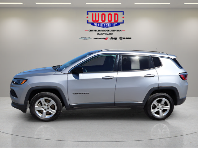 Used 2024 Jeep Compass Latitude AWD/4WD image 6