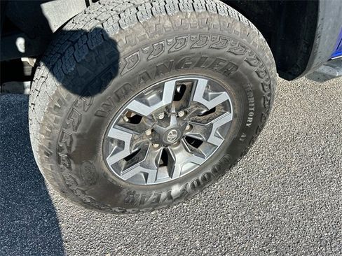 Used 2023 Toyota Tacoma TRD Off-Road image 14