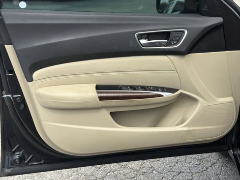Used 2018 Acura TLX w/ Technology Package FWD image 16