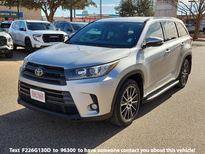 Used 2017 Toyota Highlander SE