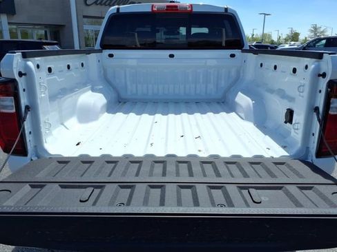 New 2025 GMC Canyon Elevation w/ Convenience Package image 21