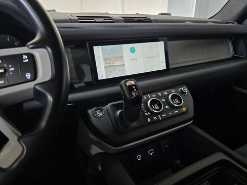 Used 2023 Land Rover Defender 110 SE AWD/4WD image 14