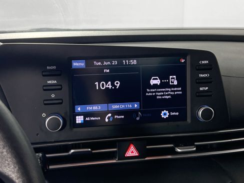 Used 2023 Hyundai Elantra SEL FWD image 14