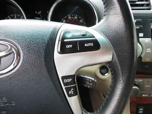 Used 2012 Toyota Highlander Limited image 13