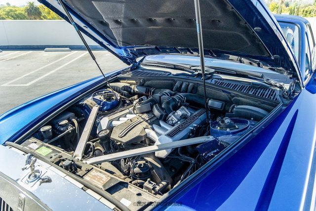 Used 2010 Rolls-Royce Phantom Drophead Coupe RWD image 25