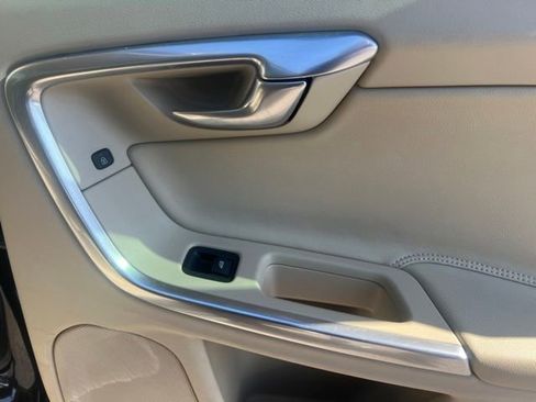 Used 2015 Volvo S60 T5 Premier FWD image 31