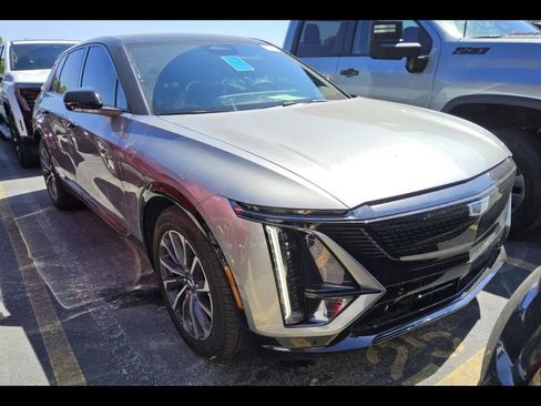 Used 2024 Cadillac Lyriq Sport RWD image 5