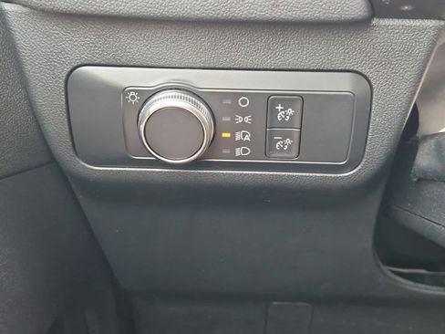 Used 2020 Ford Escape SE FWD image 27