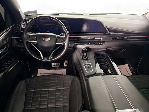 Used 2024 Cadillac Escalade ESV V image 23