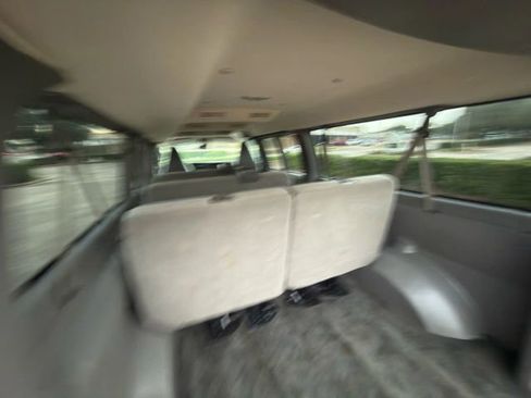 Used 2019 Chevrolet Express 3500 LT w/ LT Preferred Equipment Group image 12