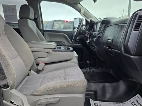 Used 2019 Chevrolet Silverado 2500 W/T AWD/4WD image 18