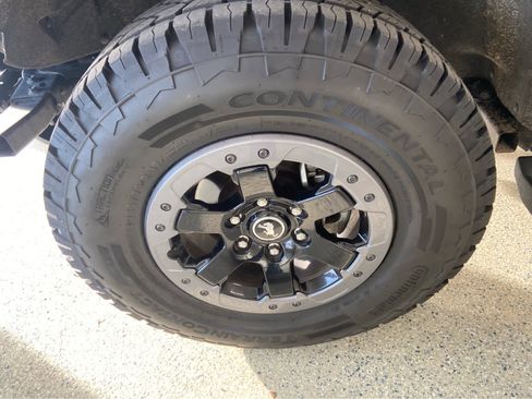 Used 2021 Ford Bronco Badlands image 10