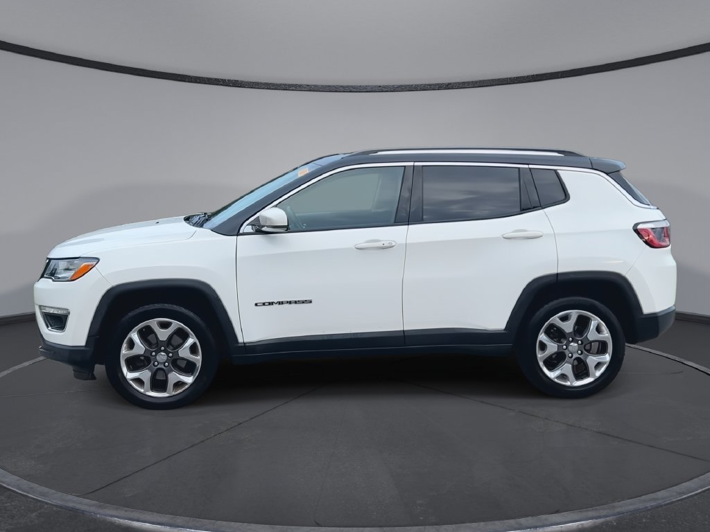Used 2019 Jeep Compass Limited w/ Safety & Security Group AWD/4WD image 5