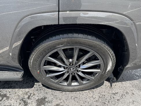 Used 2025 Lexus LX 700h F Sport image 12