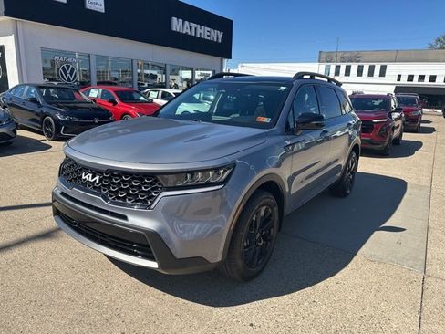 Used 2023 Kia Sorento S w/ Panoramic Sunroof Package image 1