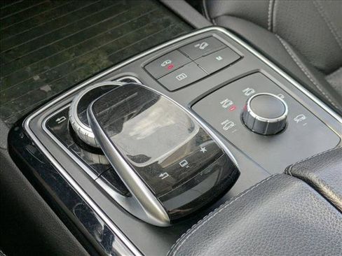 Used 2017 Mercedes-Benz GLS 450 4MATIC image 13