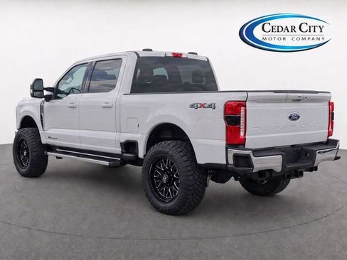 Used 2026 Ford F250 Lariat AWD/4WD image 4
