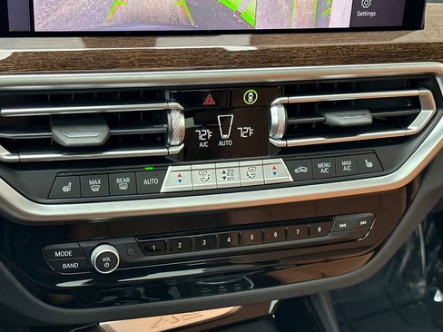 Used 2024 BMW X3 xDrive30i w/ Premium Package w/ZPA image 23