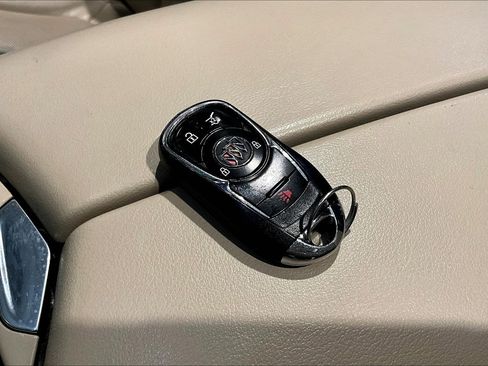 Used 2020 Buick Envision Premium w/ Driver Confidence Package AWD/4WD image 33