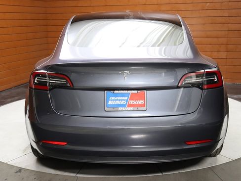 Used 2023 Tesla Model 3 Standard Range image 14