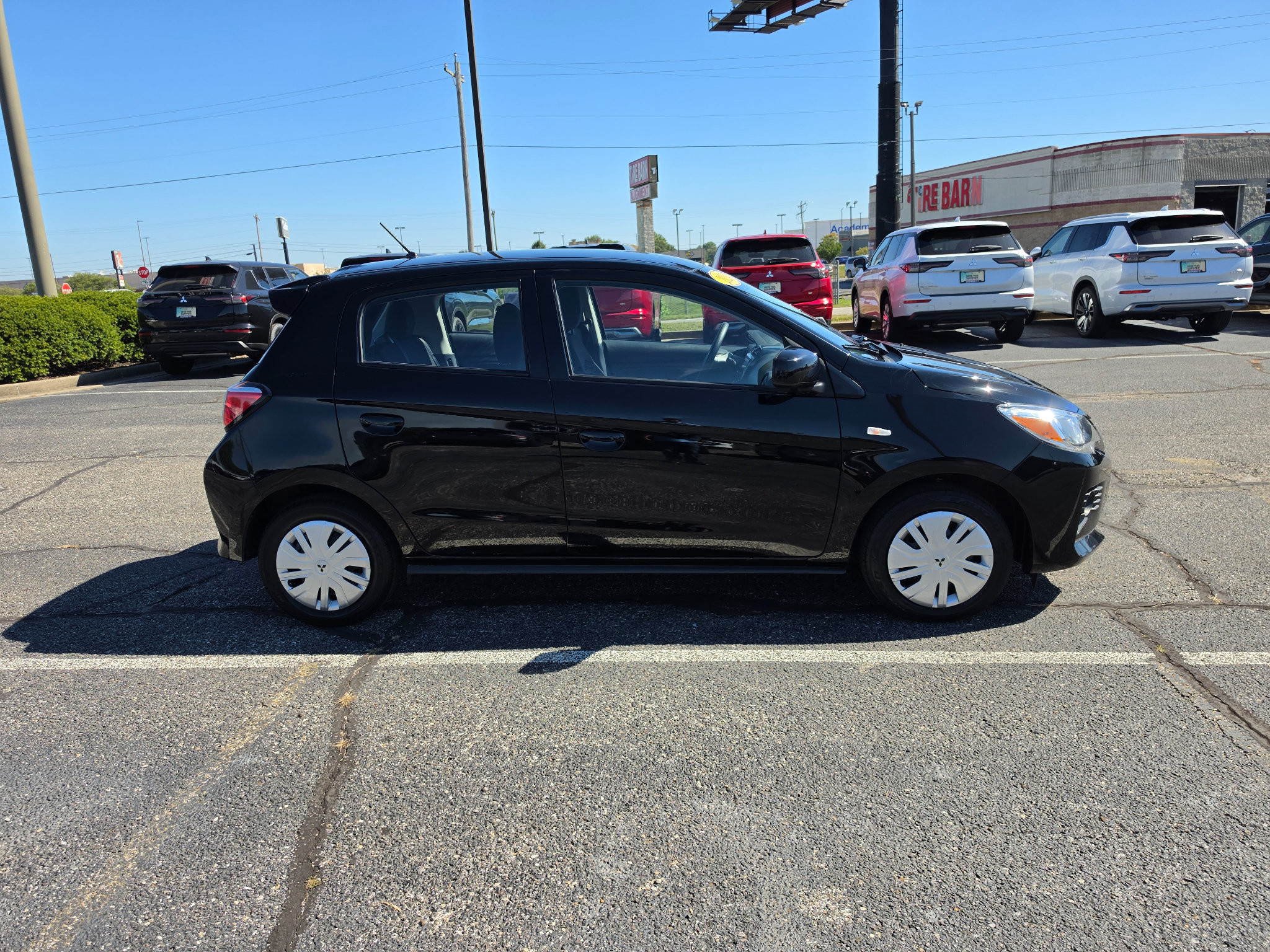 Used 2024 Mitsubishi Mirage ES FWD image 5