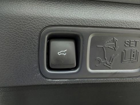 Used 2023 Ford Expedition Platinum image 33