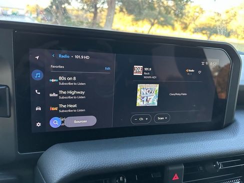 Used 2025 Toyota Land Cruiser image 24