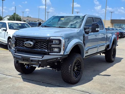 New 2026 Ford F250 Lariat w/ Black Appearance Package AWD/4WD image 1