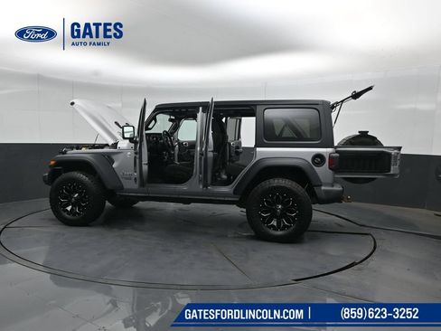 Used 2018 Jeep Wrangler Unlimited Sport AWD/4WD image 52