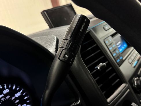 Used 2017 Ford F550 2WD SuperCab Super Duty image 28