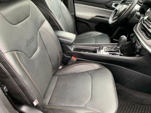Used 2022 Jeep Compass Latitude AWD/4WD image 11