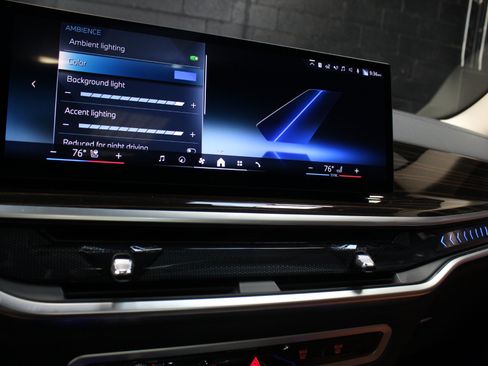 Used 2025 BMW X7 xDrive40i AWD/4WD image 49
