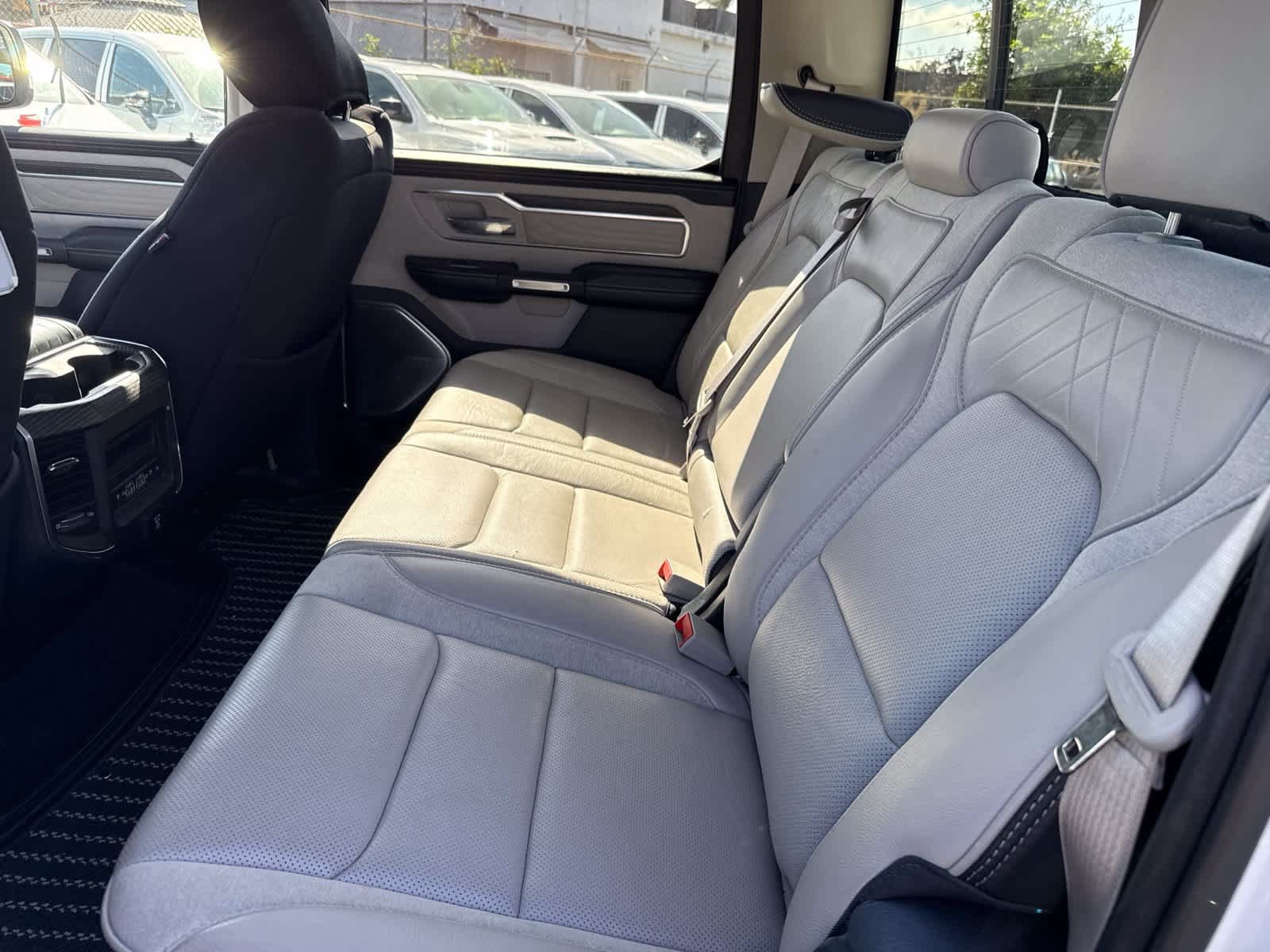 Used 2022 RAM 1500 Limited AWD/4WD image 22
