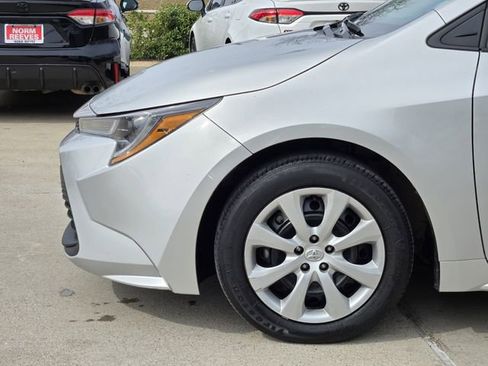 Used 2024 Toyota Corolla LE image 6