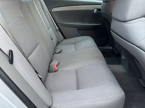 Used 2010 Chevrolet Malibu LS FWD image 10