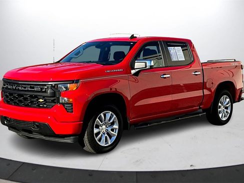 Used 2022 Chevrolet Silverado 1500 Custom image 4