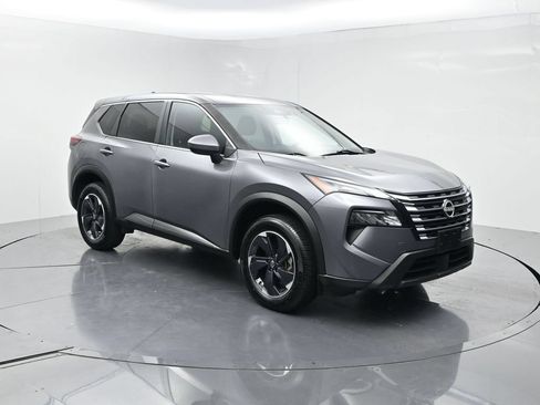 Used 2024 Nissan Rogue SV AWD/4WD image 2