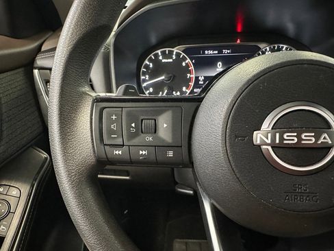 Used 2023 Nissan Rogue SV AWD/4WD image 7