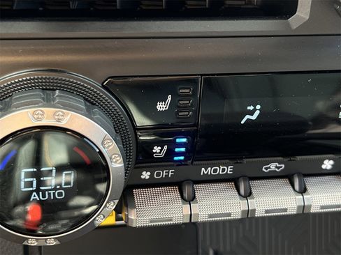 Used 2025 Toyota Tacoma Trailhunter image 22