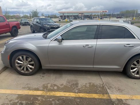 Used 2018 Chrysler 300 Limited w/ Safetytec Plus Group AWD/4WD image 5