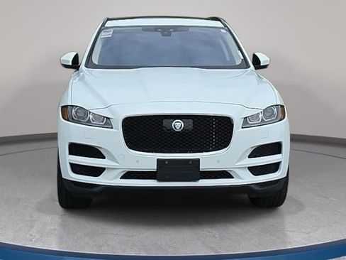 Used 2019 Jaguar F-PACE Premium AWD/4WD image 2